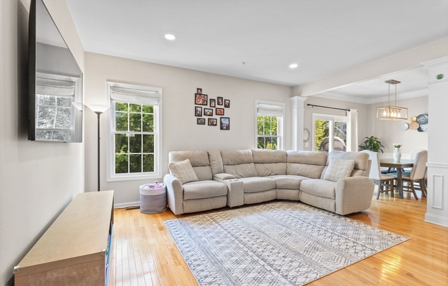 71 KENDALL CT