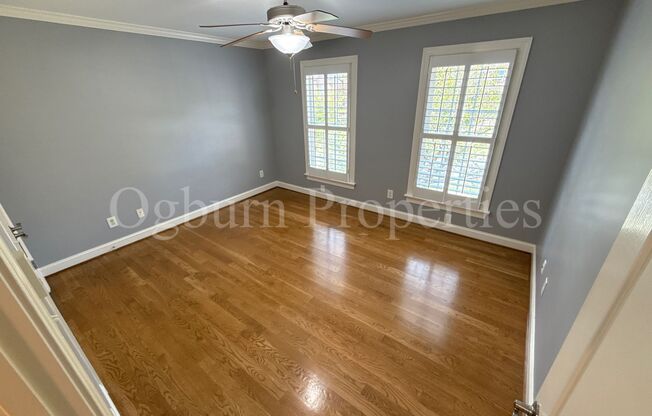 4BR/2BA/2-0.5BA Custom Home in Greenbrier Farm!