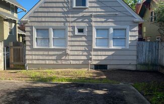 3 beds, 2 baths, $2,995