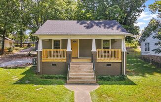 2 bed 1 bath home FOR RENT in the Heart of South Knox