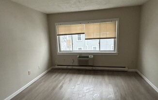 1 bed, 1 bath, 550 sqft, $1,800, Unit 34A