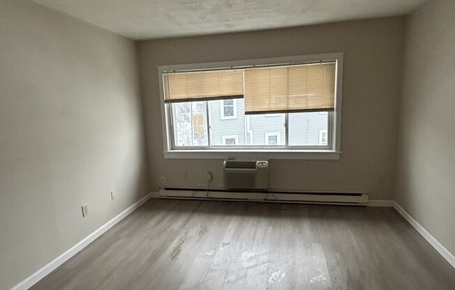 1 bed, 1 bath, 550 sqft, $1,800, Unit 34A