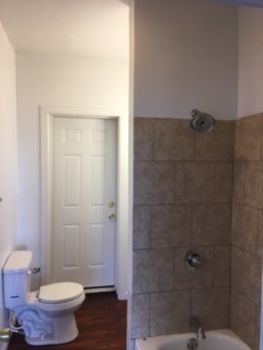 2 beds, 1 bath, $895