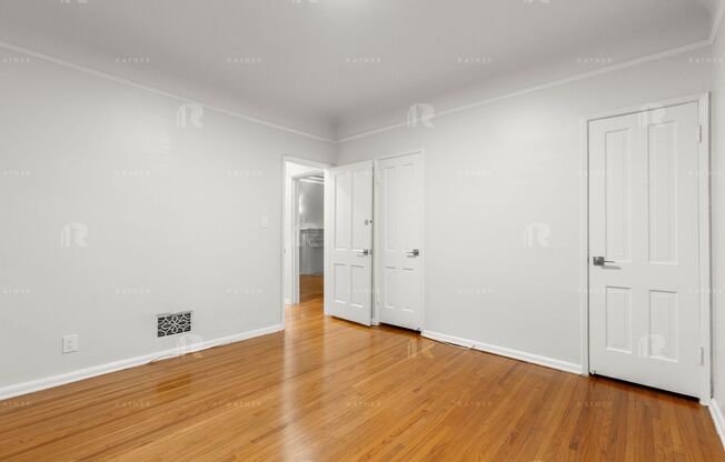 (Ellie:B) 141-143 S. Crescent Drive