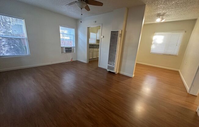 2 beds, 1 bath, $1,795