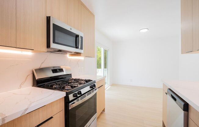 3729 Glendon LLC