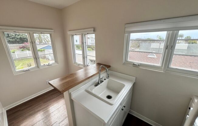 G Street Apartments* - 3183L