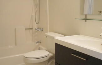 Great Location! 1 Bedroom 1 Bathroom Condo near ASU.