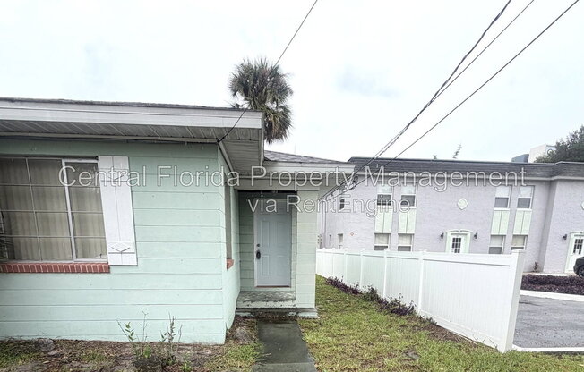105 E SMITH ST