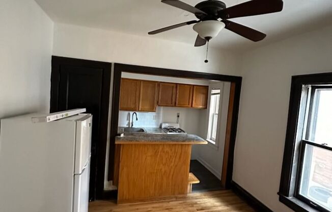 Studio, 1 bath, 211 sqft, $715, Unit 104