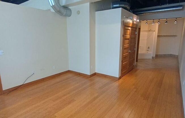 1 bed, 1 bath, $1,145, Unit # 203