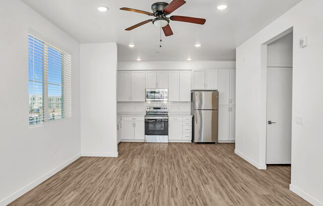 1 bed, 1 bath, 692 sqft, $1,545, Unit 102