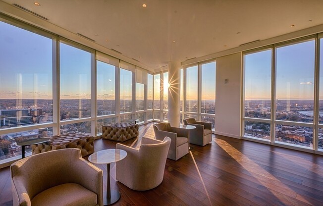 1 bed, 1 bath, 612 sqft, $4,300, Unit 21G
