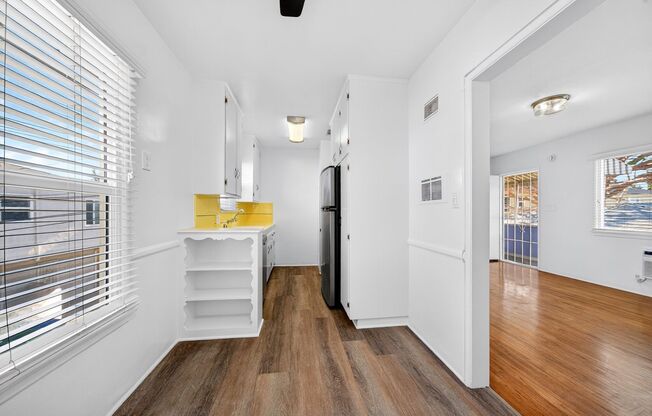 2010 Ocean Park Blvd