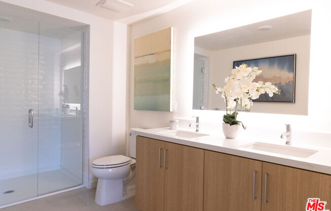 3 beds, 2.5 baths, 1,661 sqft, $9,300, Unit 405PHW