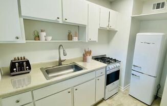 794-798 Dixie Avenue