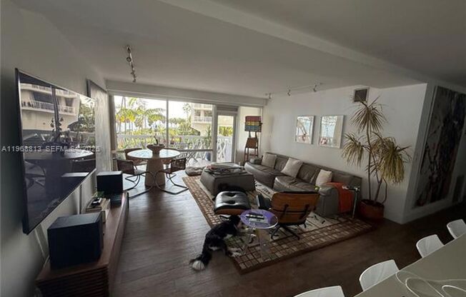 1430 Brickell Bay Dr # 205 (A11968813)