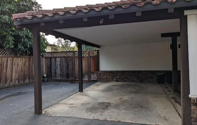 2 beds, 1 bath, $3,095, Unit # A