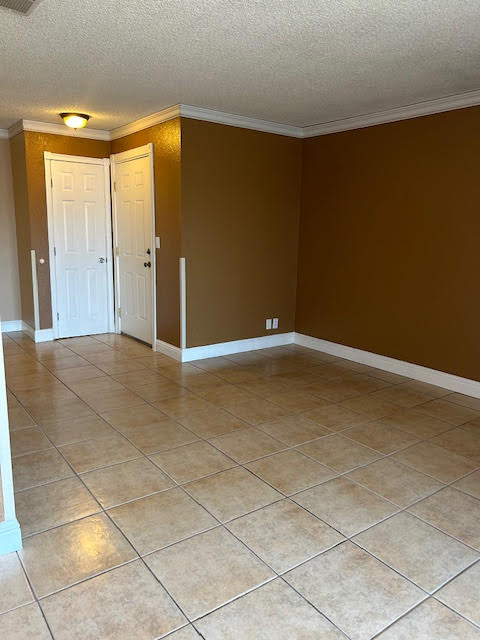 3591 Quail Lakes Drive 226