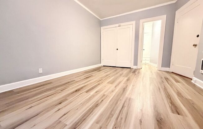 Studio, 1 bath, 305 sqft, $935, Unit 214