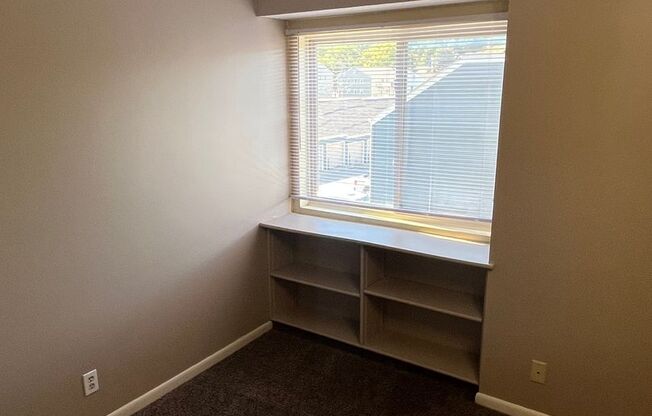 2 beds, 2 baths, 1,068 sqft, $1,319, Unit 7524-07