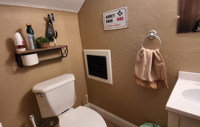 4 beds, 2.5 baths, $1,900