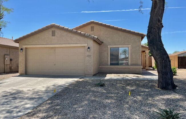 Single Level 3 Bedroom Home With Pool & Solar In Maricopa! Must See