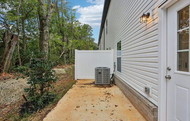 4 beds, 3 baths, 1,425 sqft, $1,795, Unit 201