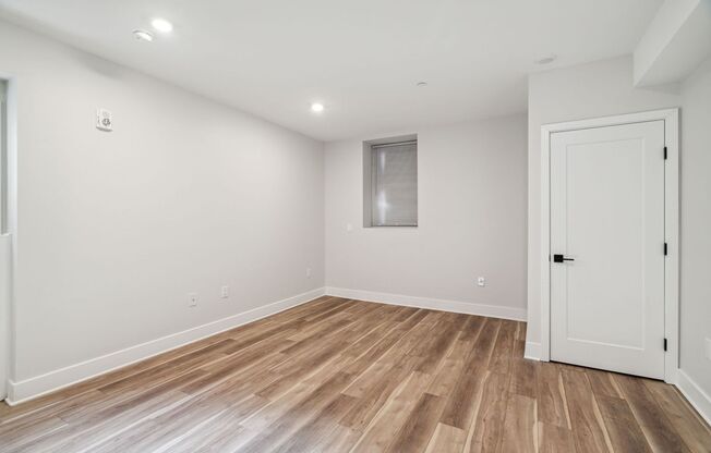 Studio, 1 bath, 431 sqft, $1,350, Unit 7