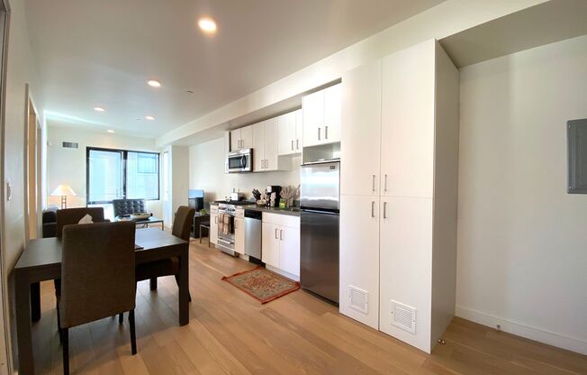 2 beds, 1 bath, $2,795, Unit 310