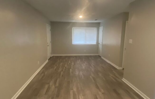 3 beds, 1 bath, $750, Unit Bldg 12 Apt C