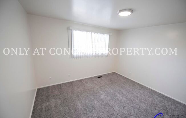 2 beds, 1 bath, 790 sqft, $1,299, Unit 02