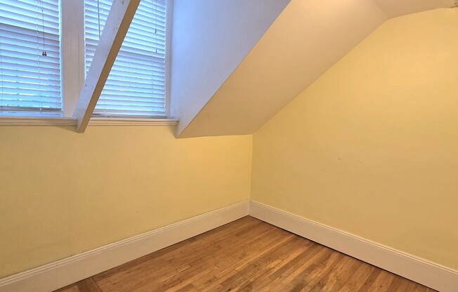 3 beds, 1.5 baths, 1,300 sqft, $3,300, Unit 2