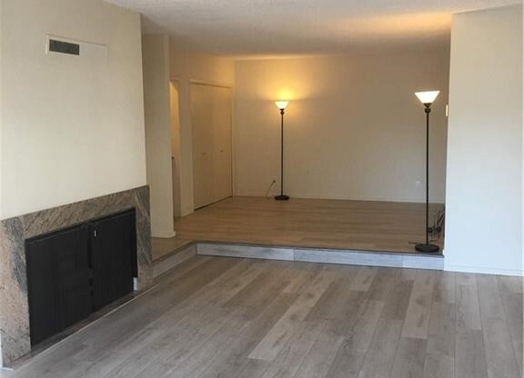 2 beds, 2 baths, 1,473 sqft, $4,200, Unit 212