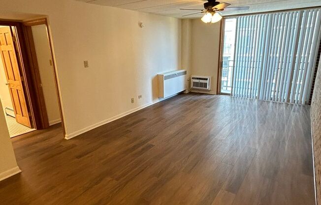 1 bed, 1 bath, 800 sqft, $2,180, Unit 234-702