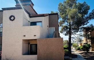 2977 JUNIPER HLS BLVD