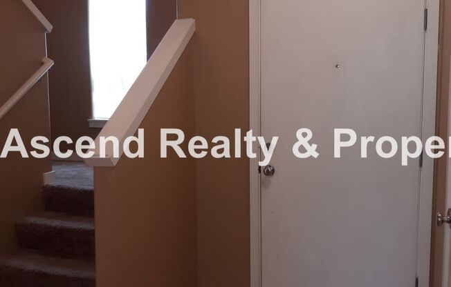 Tanasbourne Area 3 Bed Fenced Yard 1/2 Block to MAX Attached Garage 1 Small Pet Nego
