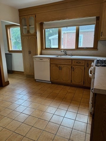 25 LAROSE PL