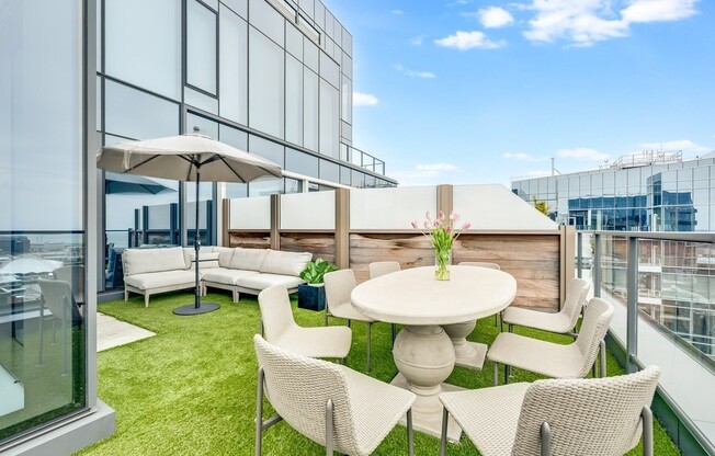 3 beds, 2.5 baths, 2,192 sqft, $35,000, Unit PH1C
