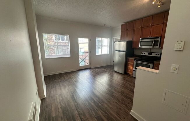 1 bed, 1 bath, 517 sqft, $1,875, Unit 708