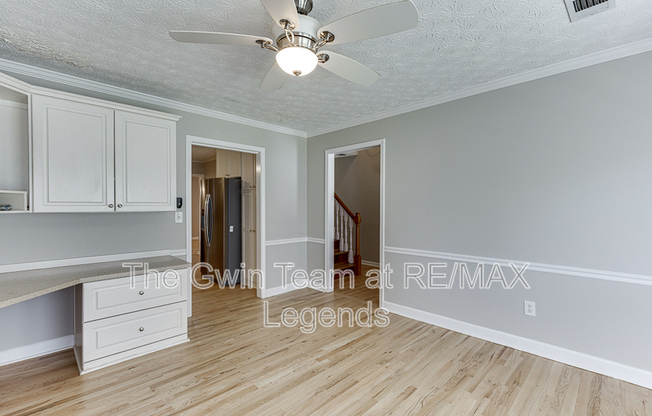 1813 RAMBLING WOODS DR