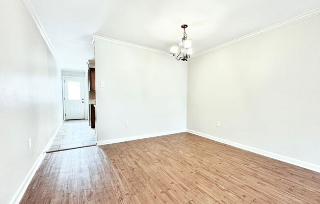 2 Bedroom in Parkview Oaks off Old Jefferson Hwy