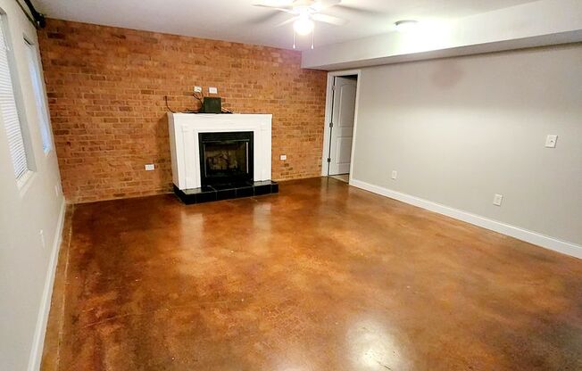 2 beds, 2 baths, 1,204 sqft, $1,500, Unit Unit 123