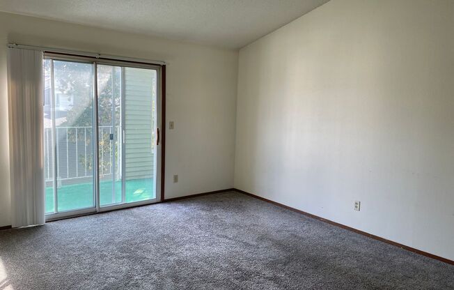 3 Bed Townhome in South Fargo