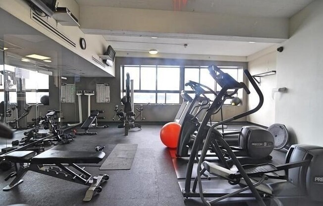 1 bed, 1.5 baths, 651 sqft, $3,700, Unit 603