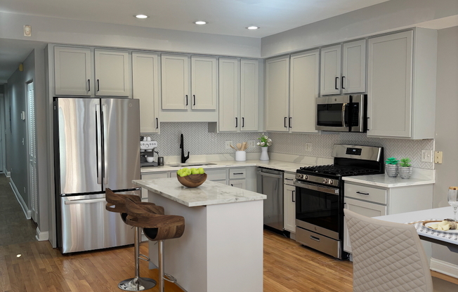 1520 520 BIRCHWOOD