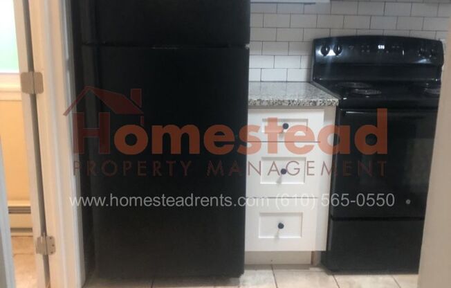 2 beds, 1 bath, $1,275