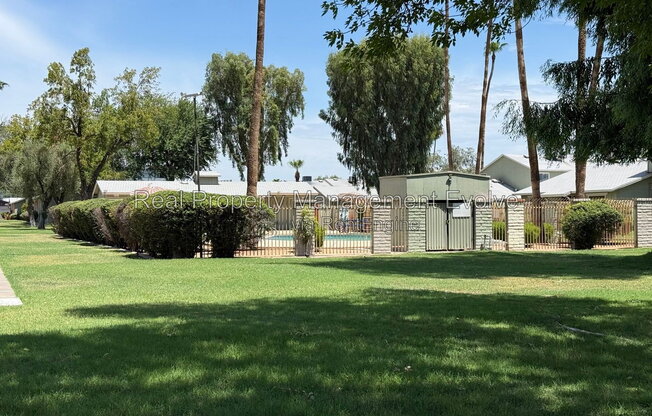4709 N 26 LN