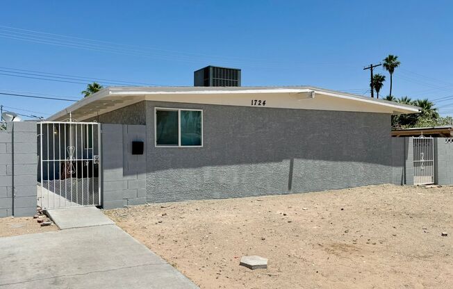 1724 Izabella Ave / Move-In Ready!! 5 Bed & 2 Bath Home w/ NO HOA!!