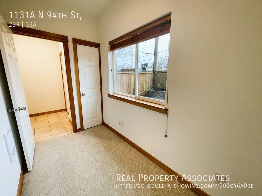 1131 A N 94 ST